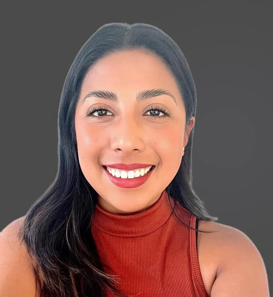 Laura Saavedra Operations Director At The Estate Plan Florida